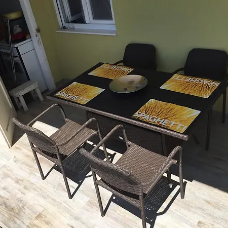 Holiday Skulici 6 Ferienhaus Ražanac